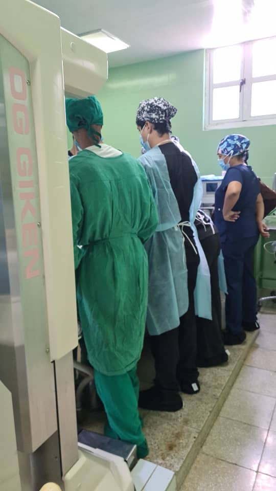 HQCalixtoGarcia's tweet photo. Movida mañana de trabajo del servicio de quemados, cura de pacientes.
@DPSHabana
 #CubaSalvaVidas #VamosPorMás #ACubaPonleCorazón #PorUnaMejorCalidadDeVida #TeamCalixto #NoAlBloqueoContraCuba #ABAJOELBLOQUEOACUBA #SomosCubaViva #PuentesDeAmor #NoAlBloqueoInjustoContraCuba https://t.co/45GLXj4oWO