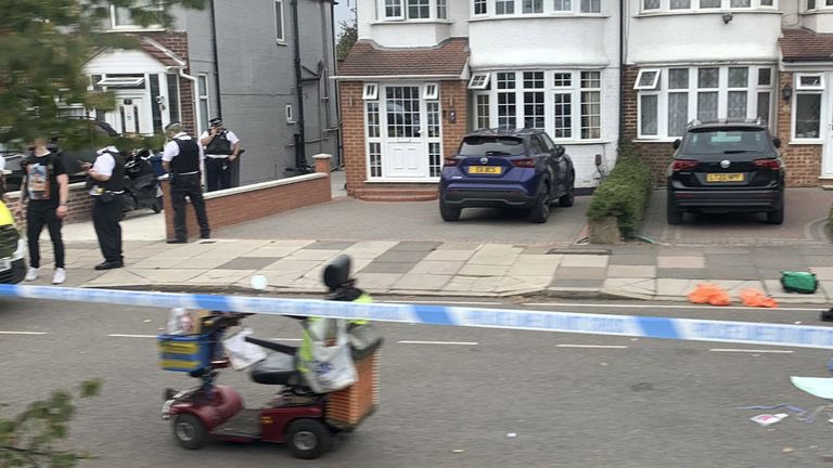 MrAndyNgo's tweet photo. An 87-year-old man on a mobility scooter was stabbed to death on Aug. 16 in west London. A witness said the man was surrounded by a group of youths. Police have released a photograph of a person of interest. https://t.co/KIHmsGX8Zg https://t.co/07EakwP14F