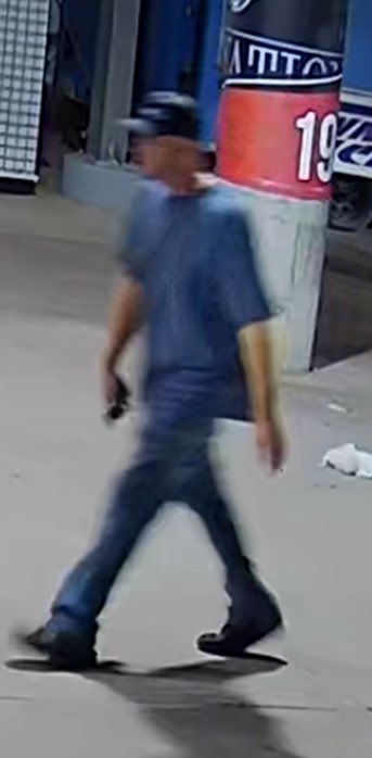 LoganWagner_'s tweet image. “ SHARE SHARE SHARE “ $500 REWARD 
Racing community please SHARE this post and help us find the criminal who stole over 5k out of my t-shirt trailer and attempted to break into multiple other trailers at Knoxville. The racing community has strength in numbers and we together