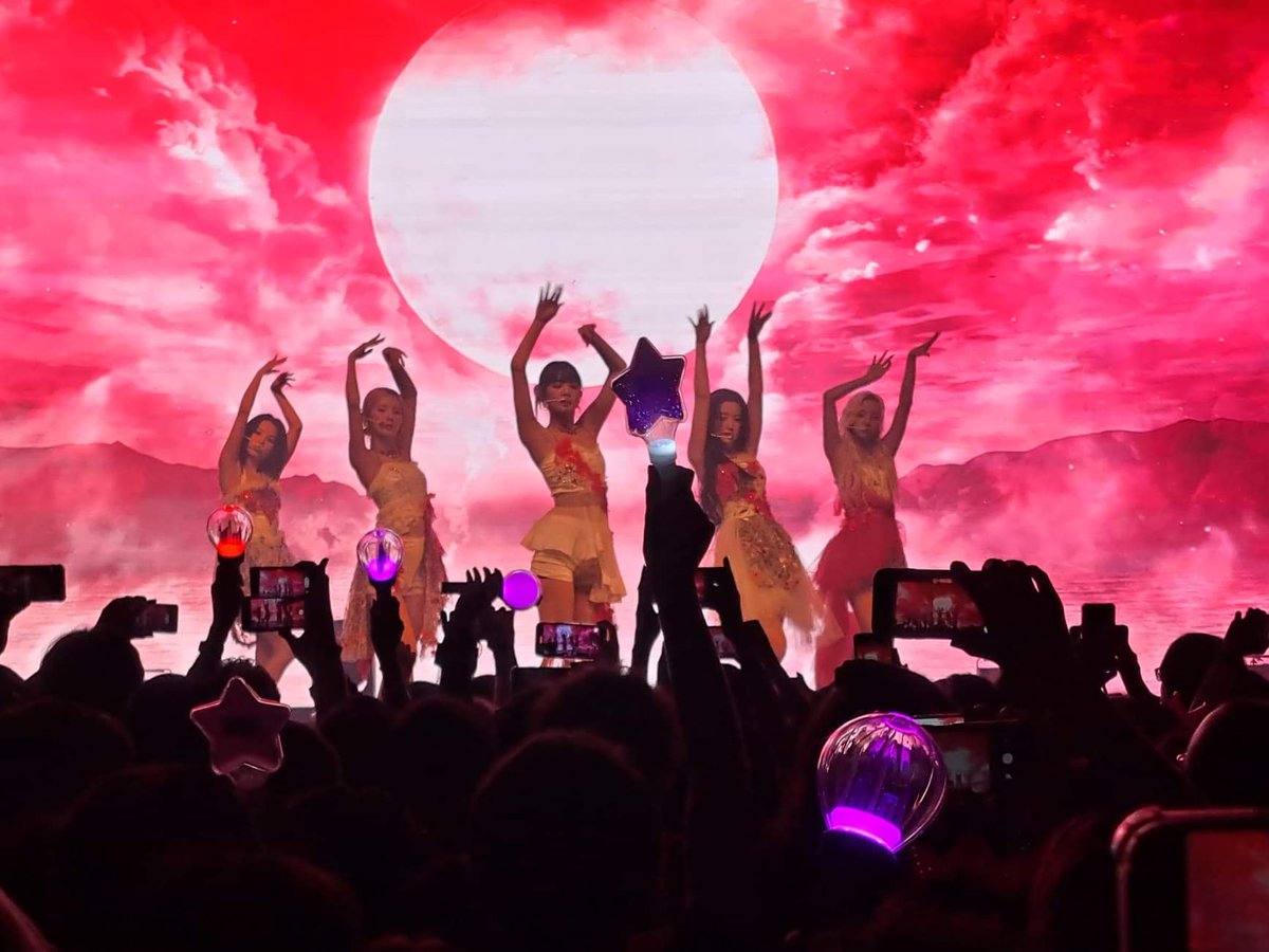 softycuties's tweet photo. q fantasia viví 
#GIDLEinMONTERREY https://t.co/zDyV0Z6y6G
