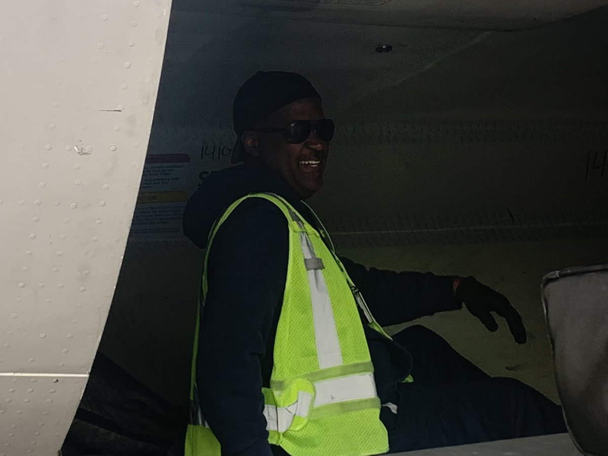 HatterGlad's tweet photo. Core4 gates are a gateway for New Hires to learn the TCI Metrics playbook &amp; form great relationship as so many of us have done through the years #GoodLeadsTheWay @MikeHannaUAL @rodney20148 @KevinSummerlin5 @UA_Ramp_Proud @csarkari @BsquaredUA @Davidwi97357603 @SalangaJ https://t.co/3lgVPbSC1D