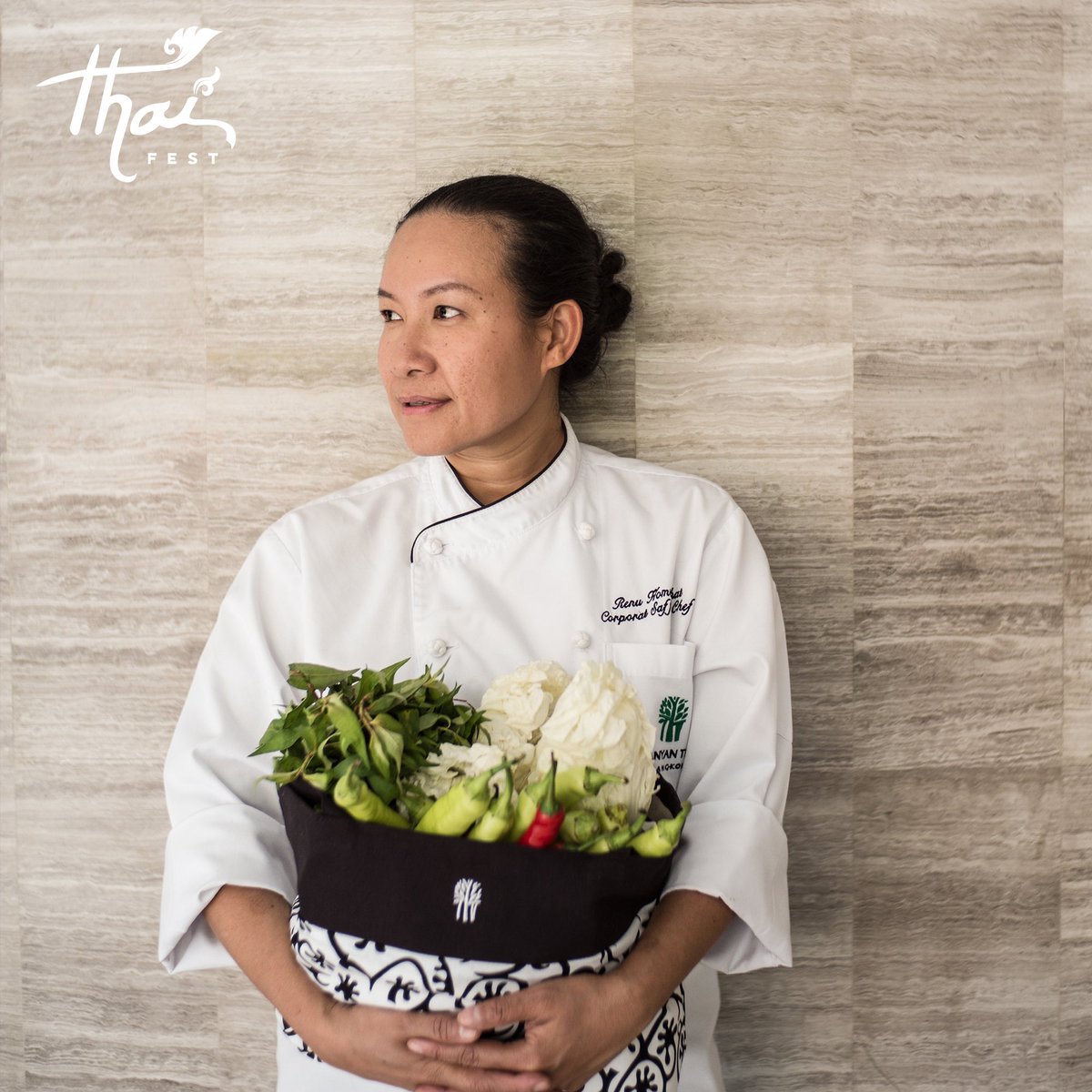 BanyanTreePue's tweet photo. Acompáñenos al Thai Fest 2022 el 19 y 20 de Agosto. En donde nuestros chefs invitados nos darán un tour por Tailandia a través de sus sabores: 

🇹�� Chef Renu Homsombat
🇲🇽 Chef Victor Tufiño
🇲🇽 Chef Manuel Morales

(1/2) https://t.co/vMs2yVYxJH