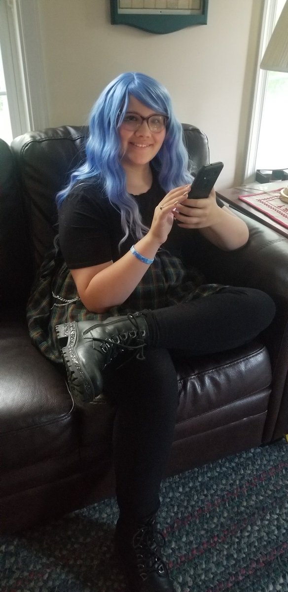 MrJeffMan's tweet photo. This young lady is brilliant, intuitive, strong, cancer free and now on Twitter! I'm looking forwars to introsucing her to the community @shmoocon 2023! @hannahman20 #hackerfamily @dakacki @heidishmoo @SecWeekly @Hak4Kidz @obs_global https://t.co/VTmUDRuuZW