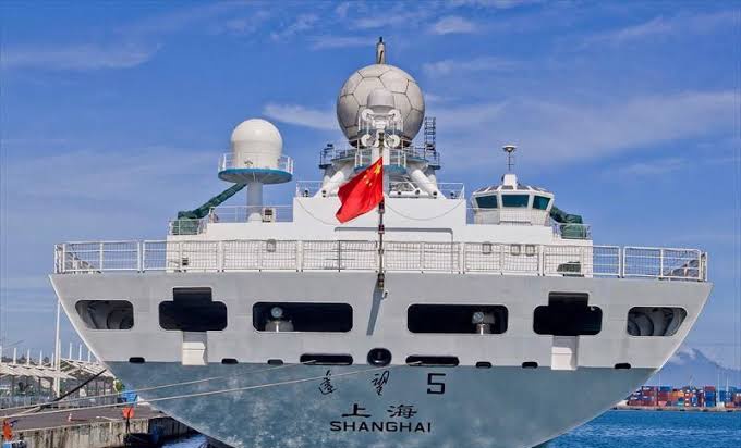 ChinaDisgusting's tweet photo. #China’s spy ship #YuanWang5 docks in #Sri Lanka's Hambantota Port despite #India &amp; #US raised their concerns over it. 

This powerful tracking vessel has a significant aerial reach &amp; it can track up to 466 miles Or 750 kms. https://t.co/lknB8X9map