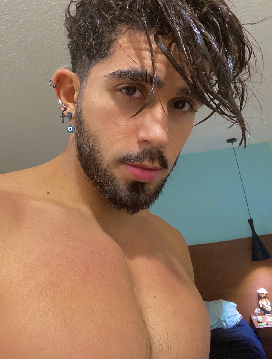 isbo_official's tweet photo. Uff 🤤 Que rico baño me di!  🛁 Y despues me pongo mi SEX APPEAL directo … https://t.co/9RCCTXqNyR y me dura todo el día. 💪🏽 Que tengas lindo dia! https://t.co/NFkH98QmlU