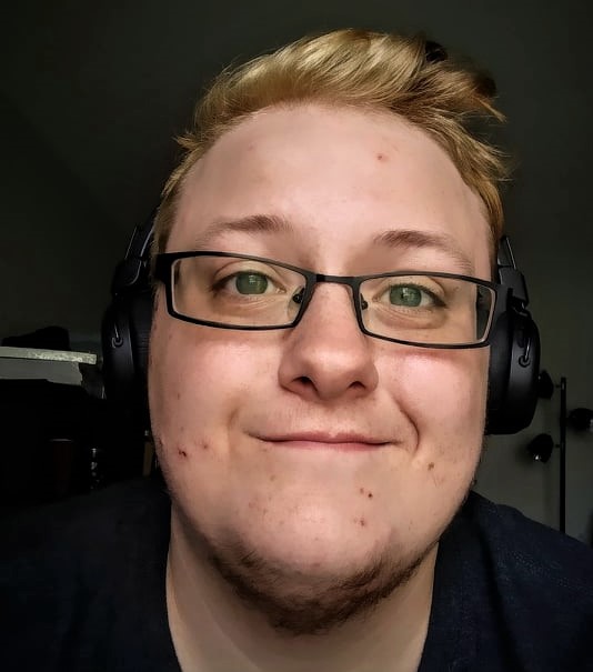 UnHaplessLarry's tweet photo. I am #transgender.
I am not "diseased."
I am not dysfunctional.
I am not a threat.
I'm actually a pretty cool dude with a husband and a dog, and pays taxes and cooks delicious food and occasionally makes pretty things.
I am your neighbor.
#TransRights #TransitionProgress https://t.co/Fgay4Wz1f5