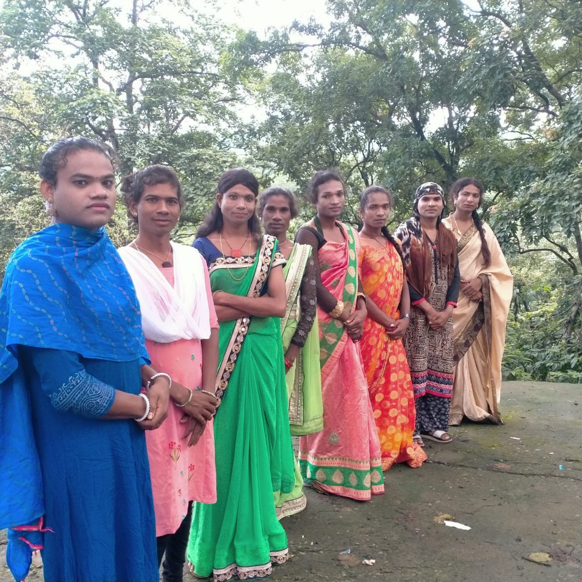 #Chhattisgarh govt induct 9 transgender people in ‘Bastar Fighters’ special unit. This is in addition to 13 already working in Chhattisgarh police.
#transgender 
#ChhattisgarhSarkar