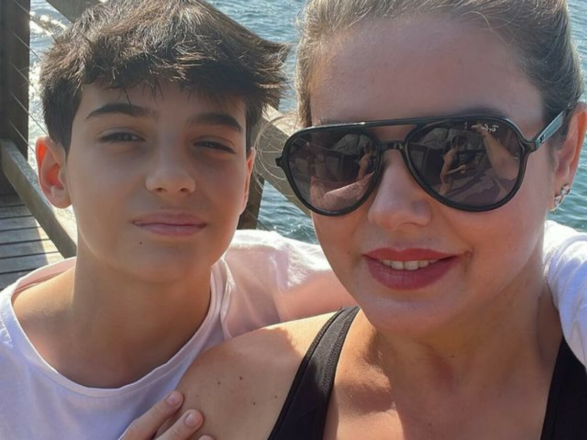 ObsFamosos's tweet photo. Filho de Fábio Jr. dá indireta em foto com a mãe, Mari Alexandre: "Melhor pai do mundo"
CONFIRA: https://t.co/rH8mcbHYGf
#FábioJr #MariAlexandre https://t.co/qwNP8n7RMM
