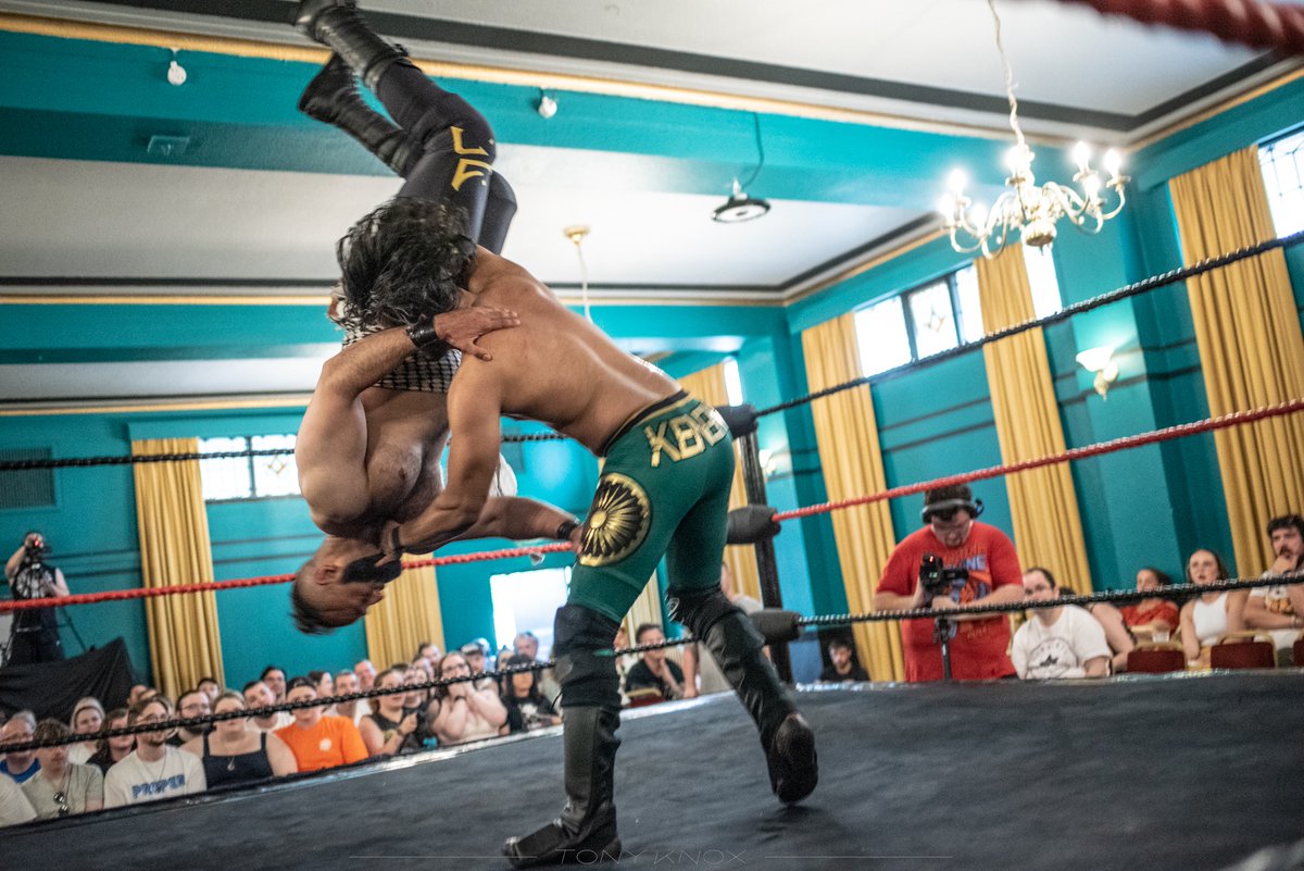FutureShockWres's tweet photo. At #FSW18th: Part I @THEKEINEN looked to get his hands on @ThatDamnBailey but the 'North West Saviour' had other plans. They involved @rizmankhan_, @MaxBrooker15 & a surprise guest referee...
Coming soon to https://t.co/uITLv4Sl1U https://t.co/5ahO5LdhrC
