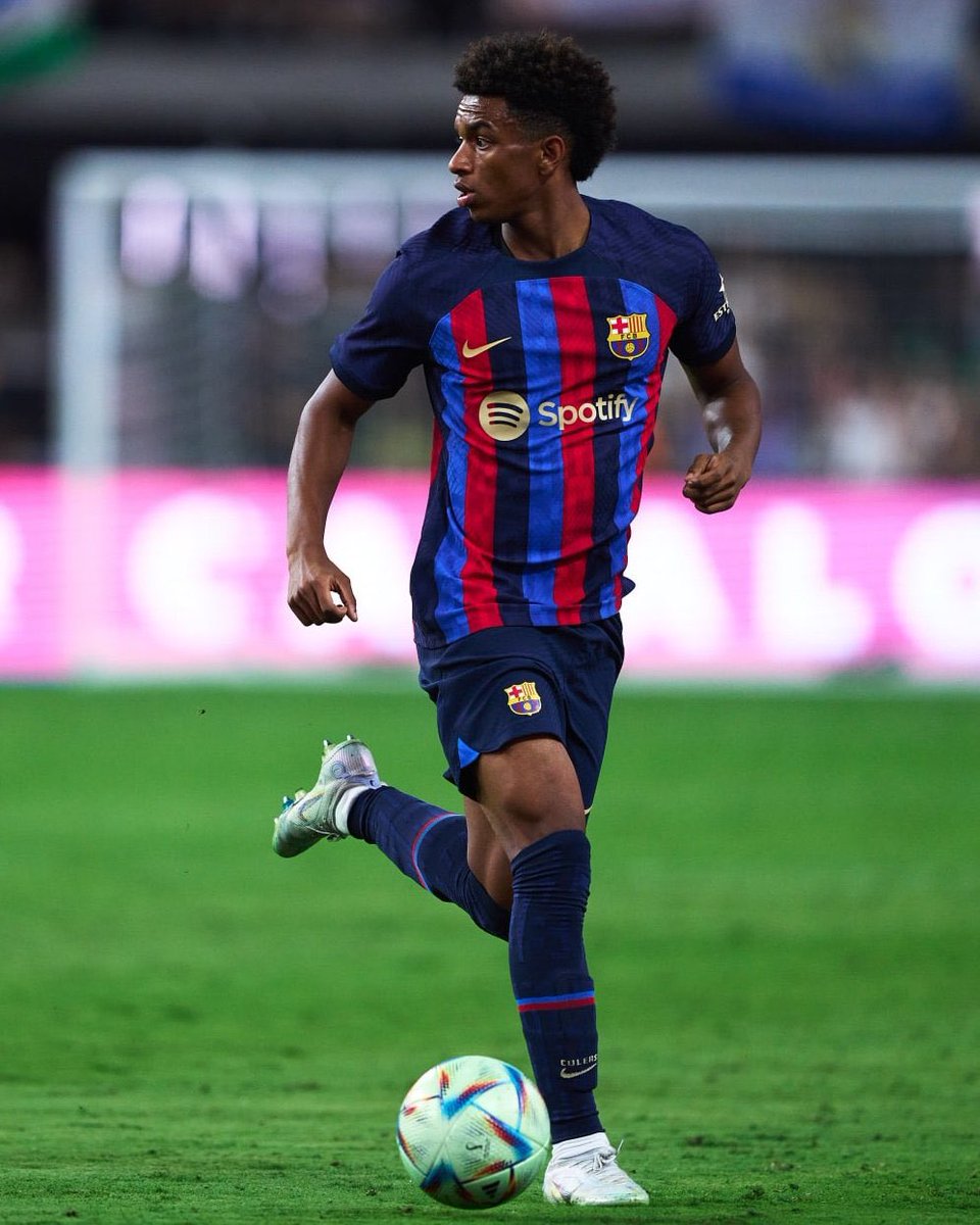 theBarcaInsider's tweet photo. ❗️| Barça is contemplating including Alejandro Balde in a deal for Foyth to make it cheaper. [@totcosta] https://t.co/y6y1P000TA