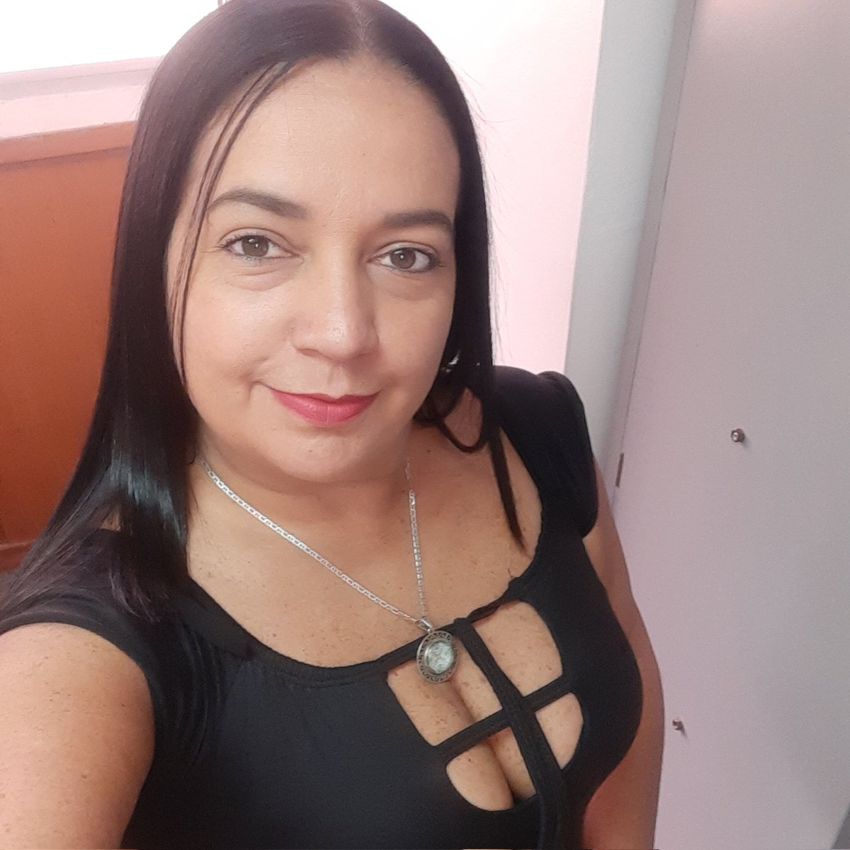 Yorlet's tweet photo. #NuevaFotoDePerfil https://t.co/ZEWhrMCD5Q