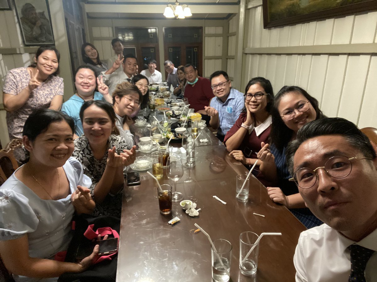 YongcheolKim2's tweet photo. #CardioTwitter #RadialFirst
<ASEAN SNUFFBOX Workshop: Day 6>
Meet Dr. Wirash & Dr.Thamarat in CENTRAL CHEST INSTITUTE in Bangkok.
We’ve done with 4 successful #LdTRA #RdTRA cases and we fantastic Thai food in the nice restaurant with all colleagues. https://t.co/QhAAB6ZiSg