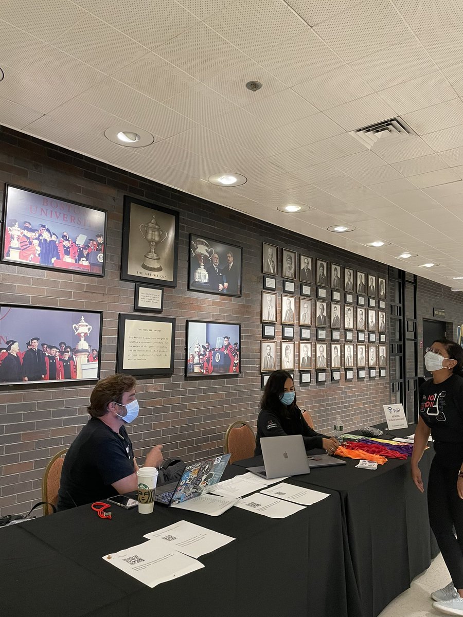 devconf_us's tweet photo. 📣#DEVCONFUS2022 kicks off tomorrow with a keynote by @kernelcdub - Edge Computing: The Final Frontier, and how we get there!
Visit us at George Sherman Union (GSU), 775 comm ave, Boston!!
Registration starts at 9AM.
@BU_Tweets @BU_CDS @bu_spark https://t.co/ZjlLWU1Osl