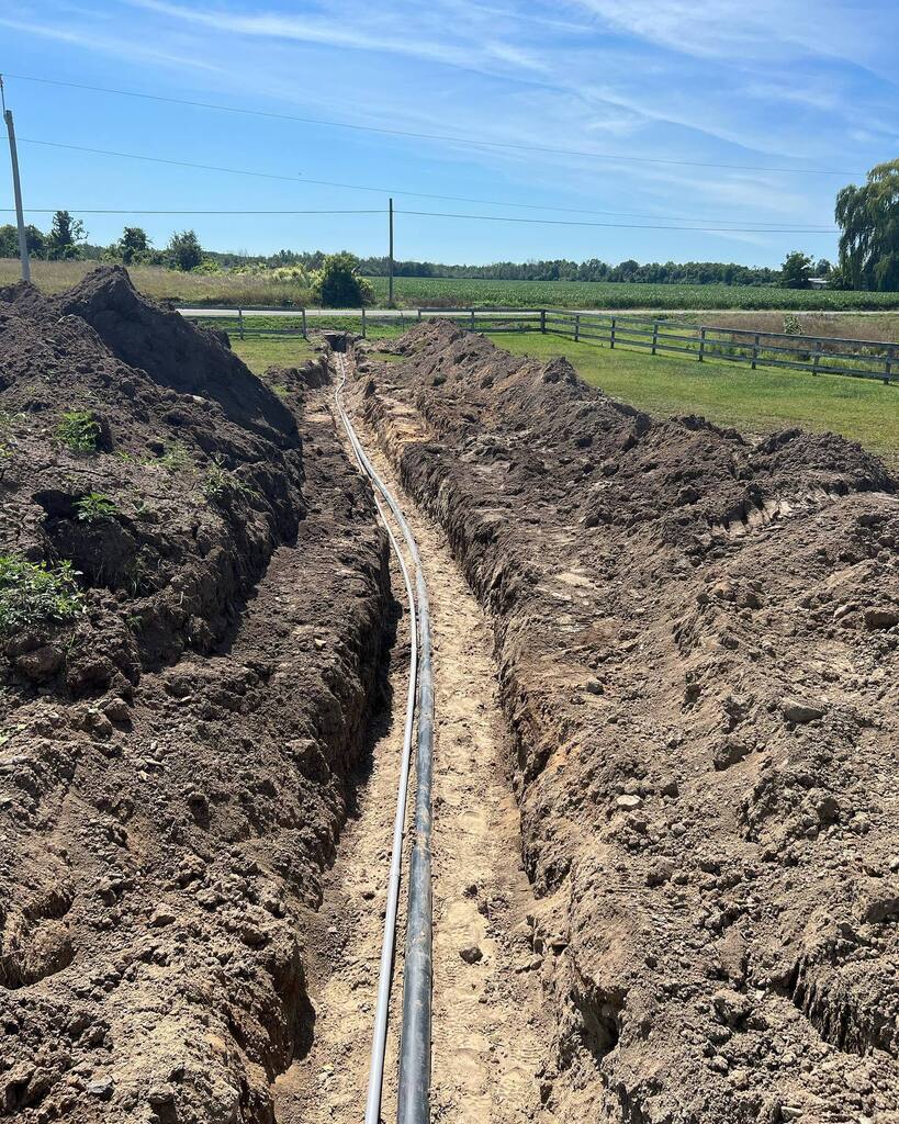 cedarstone's tweet photo. Hydro ready to connect in Burritts Rapids. https://t.co/RChGkzB60M