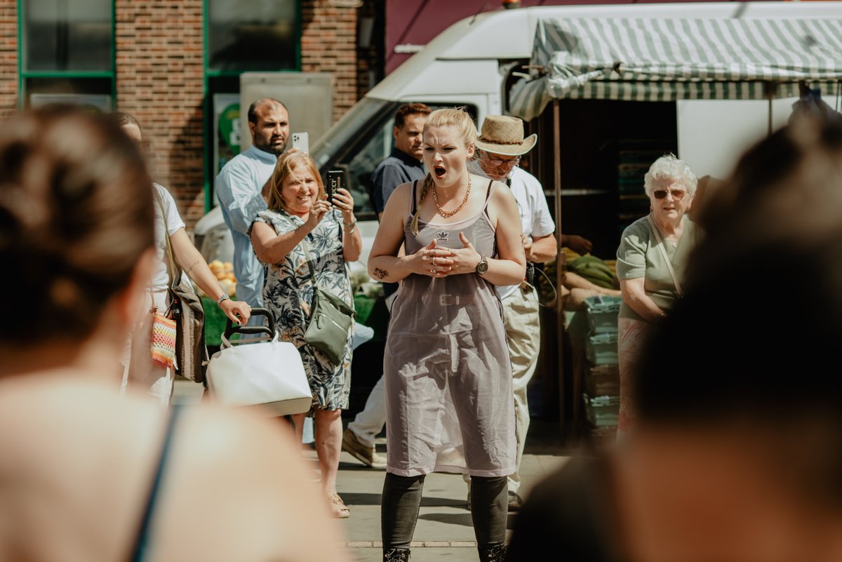 BaselessFabric's tweet photo. Next up for #HighStCarmen its Wandsworth Town! We'll be starting at 5pm in @SouthsideSW18 then onto Primark, @SpreadEagleSW18 & @LibraryTown - come for free and experience Carmen as you've never seen it before! #StreetOpera #FreeLondon https://t.co/WYRH3fS5mx
