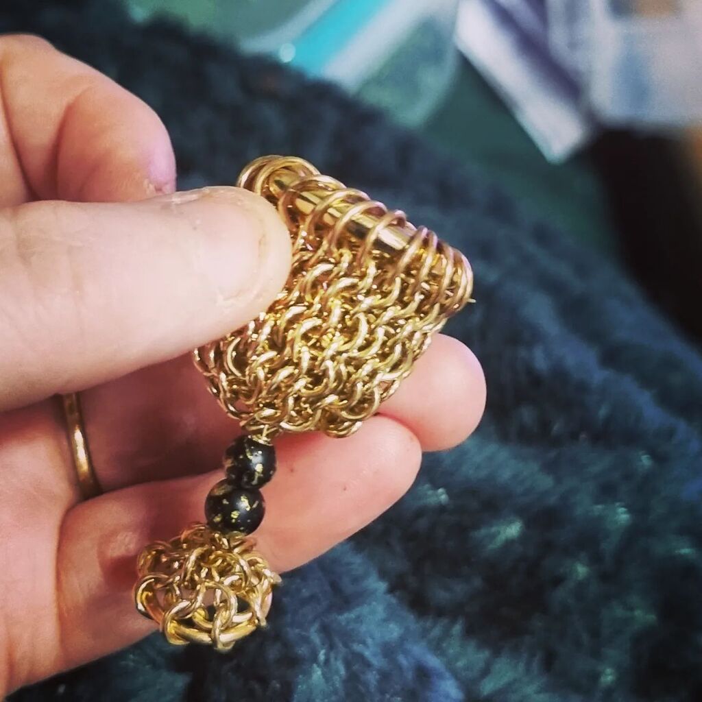 Unchained_Clare's tweet photo. Here's the finished cup/chalice! I just need to attach the necklace which will go onto the cup's rim, and then it's all ready to be sent to it's new owner - who I believe is giving it as a gift!

I'm back to JPL and Oops for the next few days now!
.
.
#c… https://t.co/1OiTgjZC5F https://t.co/jRPW229mZi