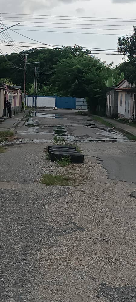Portutvnoticia's tweet photo. Desde hace tres meses, estás familias padecen los estragos de esta contaminación y hasta la fecha ni @hidroportuguesa ni el gobierno municipal y regional han atendido el llamado https://t.co/MvXUGrqJ0Y