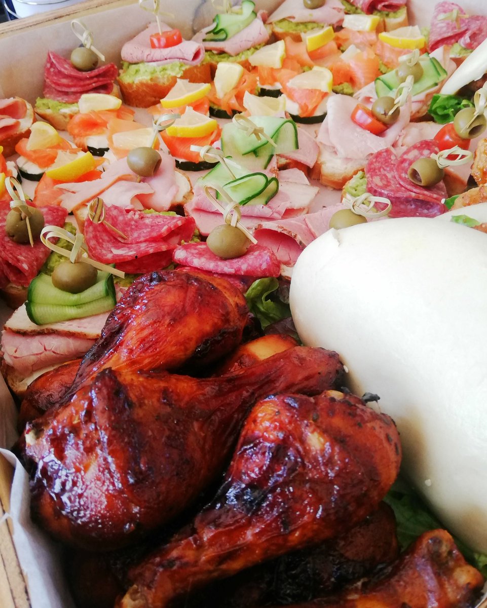 EnziBites's tweet photo. For platters, corporate and private. Contact us @EnziBites on 0827735825. We curate our platters as per the client's specifications hence we don't have a set price list. #BloemTwitter #051twitter https://t.co/eV2ntdekgL