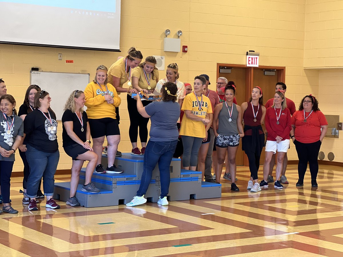 CoonleyES's tweet photo. Coonley Olympics led by our very own Ms. Bertucci & Ms. Metz! These educators brought the 🔥. #togethereverythingispossible #thebestarewithCPS https://t.co/N3O3LrjtEq