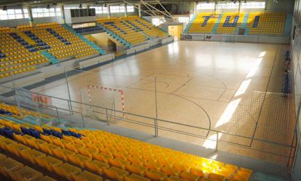 ⛵ Mentres dure a reforma da Sangriña, bogaremos en Tui esta tempada.
🤗 Grazas, <a href="/Concellotui/">Concello de Tui</a> e <a href="/BALONMAN_TUI/">BM TUI</a> por acollernos na vosa casa.
🔥 Ven navegar connosco!

#TodasABordo