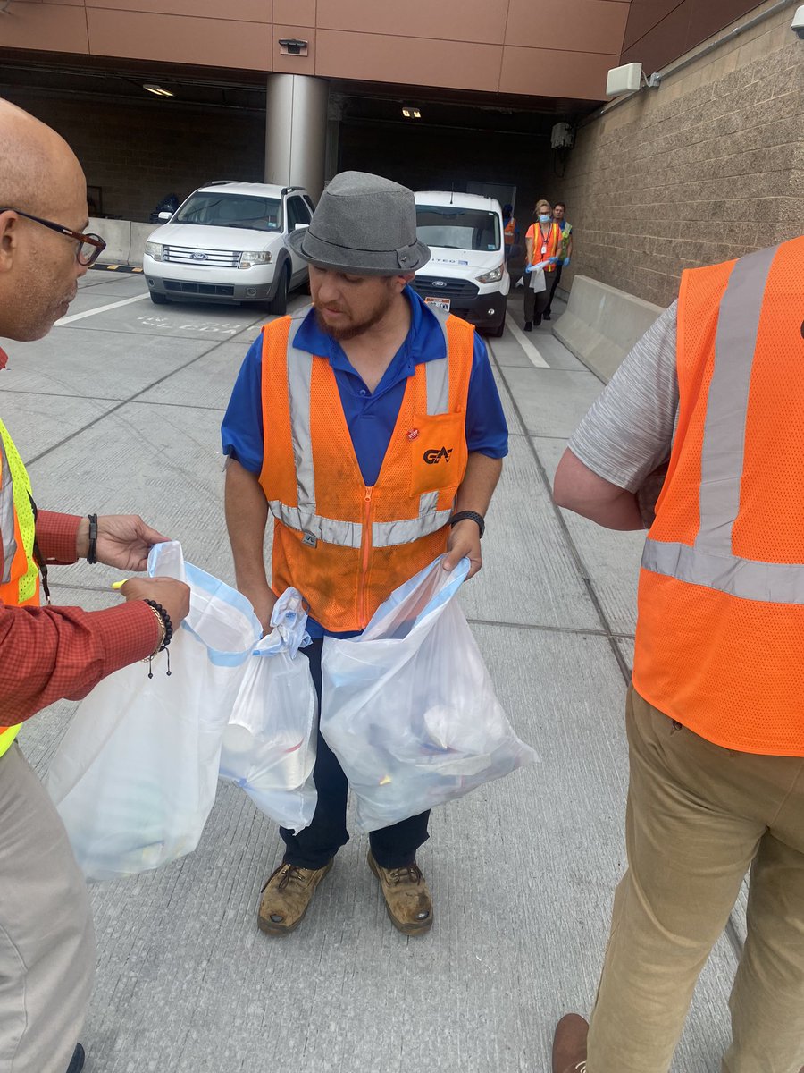 Stephanie tweet media