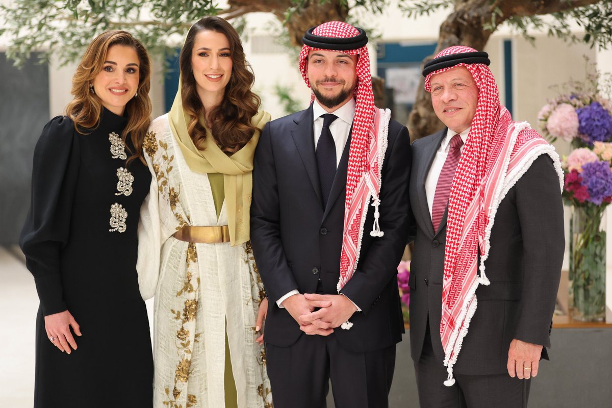 gorgeous4ew's tweet photo. من خطوبة ولي عهد الاردن ورجوة  آل سيف اليوم في الرياض 🇸🇦🇯🇴 https://t.co/712Skf5Wg6