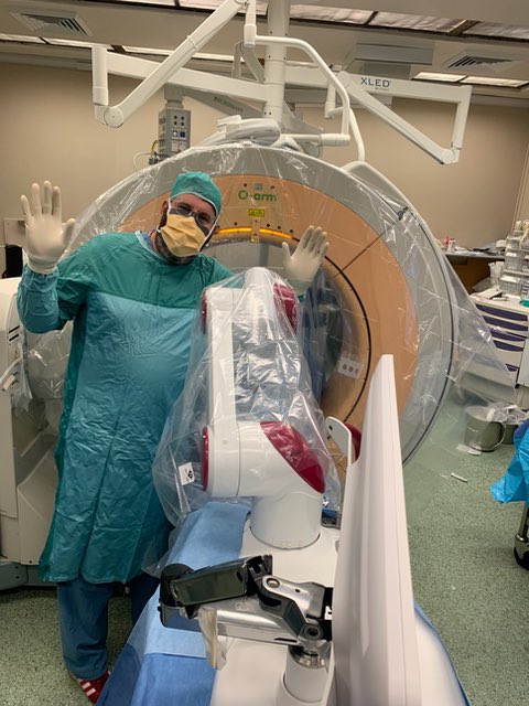 UofUNeurosurg's tweet image. Please join us in welcoming our newest faculty member, asst. professor of #neurosurgery, Dr. Ben Shofty!

After @BShofty earned his MD from @TelAvivUni &amp;amp; PhD in #systemsneuroscience from @TechnionLive, he then completed his #neurosurgicaltraining at @MedicalTel