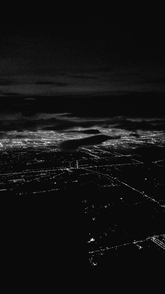 WxiFX9's tweet photo. ; night https://t.co/YOC99OBJcR