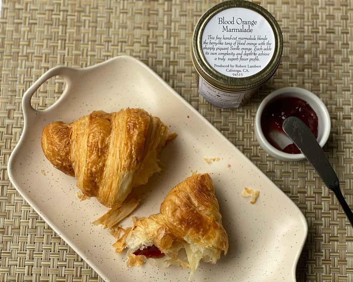 Cult-favorite artisan jams from Robert Lambert are here. Plus, try dishes from our popular Greek Weekend Menu. - mailchi.mp/markethallfood…