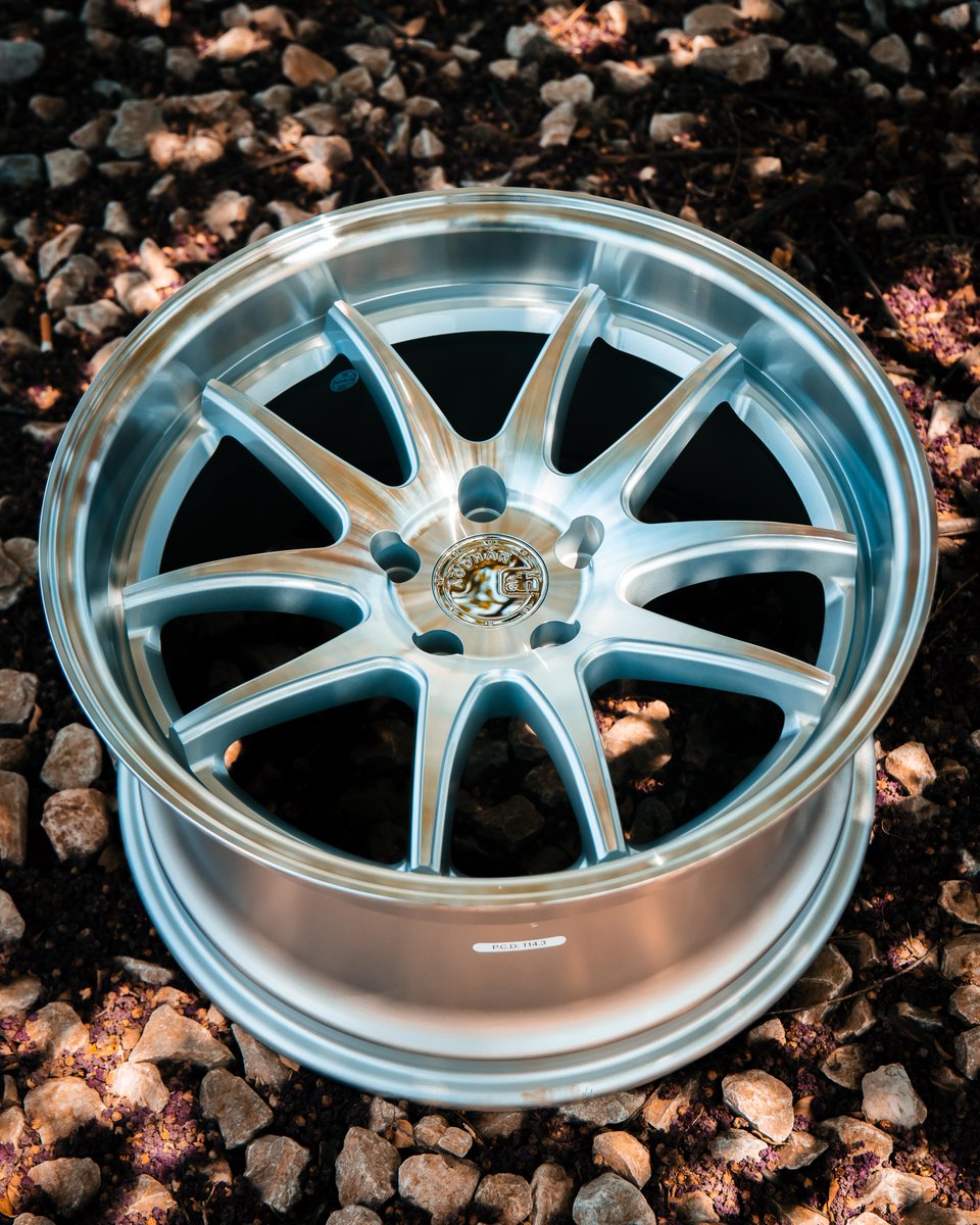 FitmentW's tweet photo. @aodhanwheels | DS02 Hyper Silver

WE WORK WITH ANY BUDGET💰
FOR PRICING &amp; AVAILABILITY CALL US

(469) 524-3013📲
https://t.co/q44CyFtTtx📲 https://t.co/QthdIbiBbS