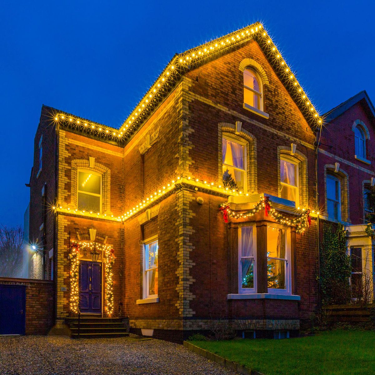 Christmas Decorators tweet media