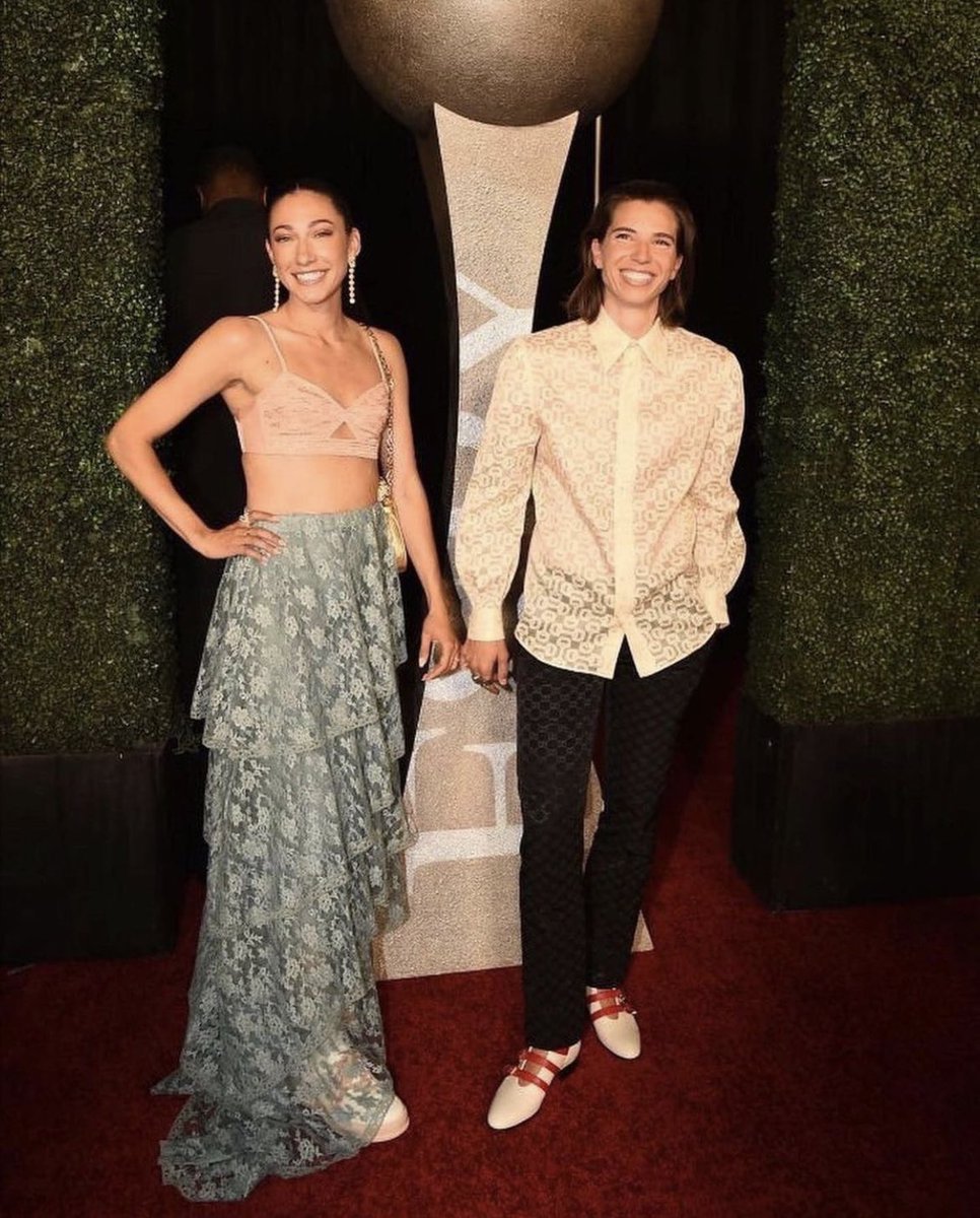 soccer_crush's tweet photo. Oh you so faaaancy!
Some of our favorite #WCW dressed to ✨impress✨
#HBDBeth #COTW @mPinoe @ChristenPress @TobinHeath @alexmorgan13 #USWNT #woso https://t.co/H1cGZrumV1