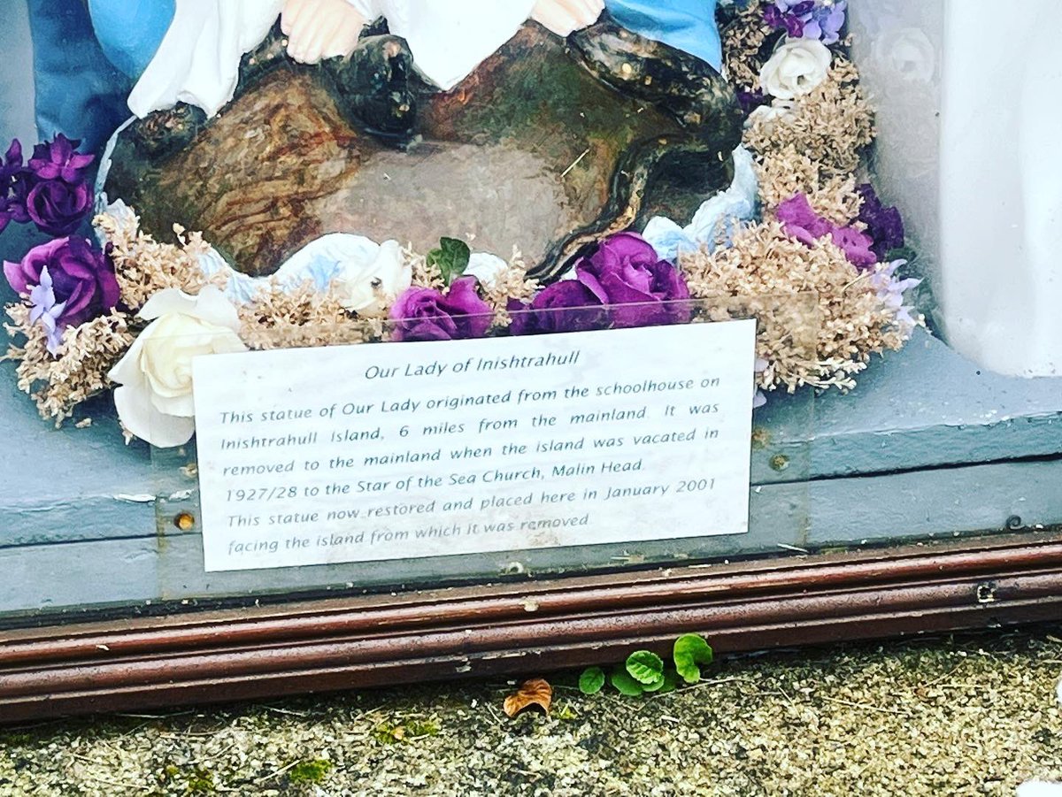 DunleavyBernard's tweet photo. Nothing says ‘Holiday with Dad’ quite as precisely as an expedition to find the local holy well! #WeeHouseOfMalin #SaintMuirdhealachsWell #OurLadyOfInishtrahull #Inishtrahull #MalinHead #Inishowen #Donegal @govisitdonegal @visit_donegal @wildatlanticway https://t.co/RoeXRLzqL8