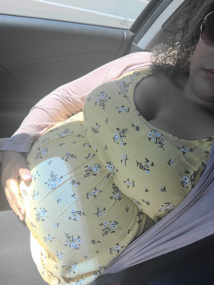 JuicyCristy's tweet photo. Loving my bump ๐
Wanna rub my it?
#pregnancy
#bumppic
#wannarub
#wannacummmm https://t.co/G0WSEHISgR