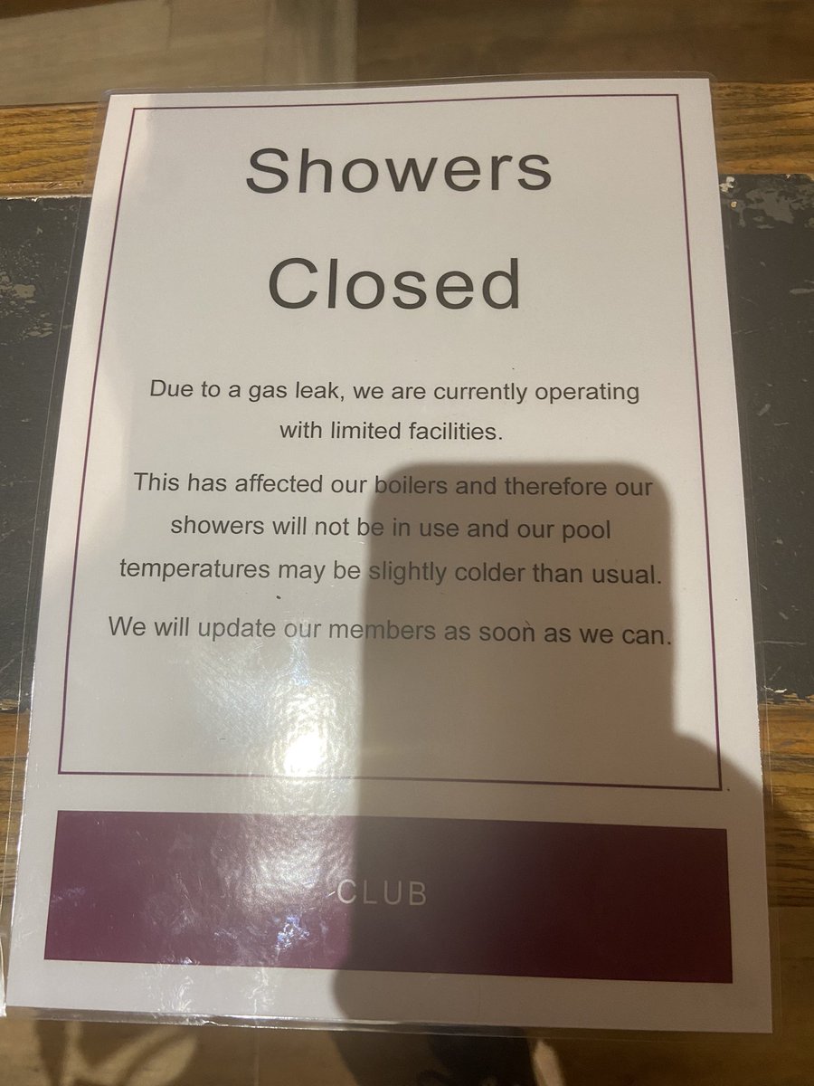 samr33's tweet photo. This is the @DavidLloydUK experience at Purley. Time for a new managent team? #badexperience https://t.co/LSfiN8K2Kc