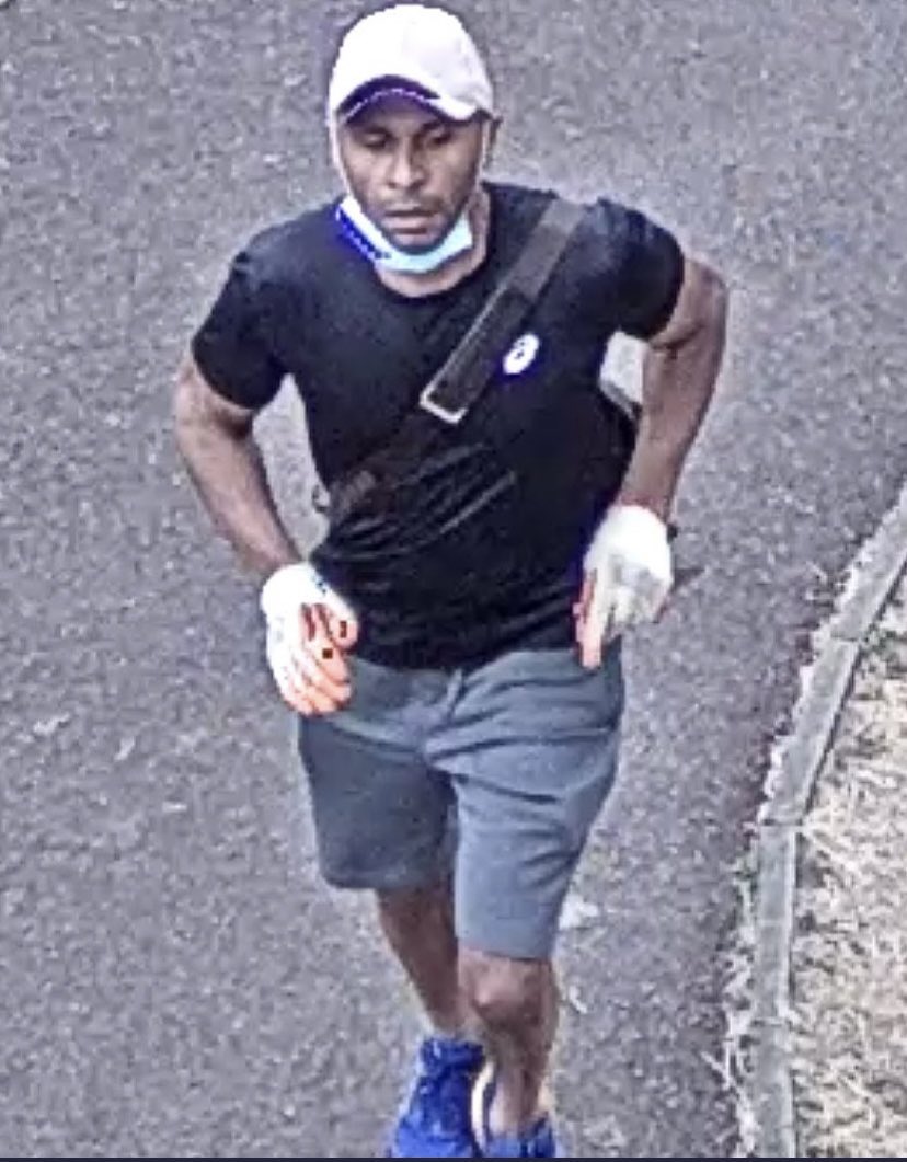 Make this picture of the man who is suspected of stabbing 87 year old Thomas O Halloran in <a href="/SadiqKhan/">Sadiq Khan</a> lawless London the most wanted man in the UK call 999 <a href="/metpoliceuk/">Metropolitan Police</a> #ThomasOHalloran