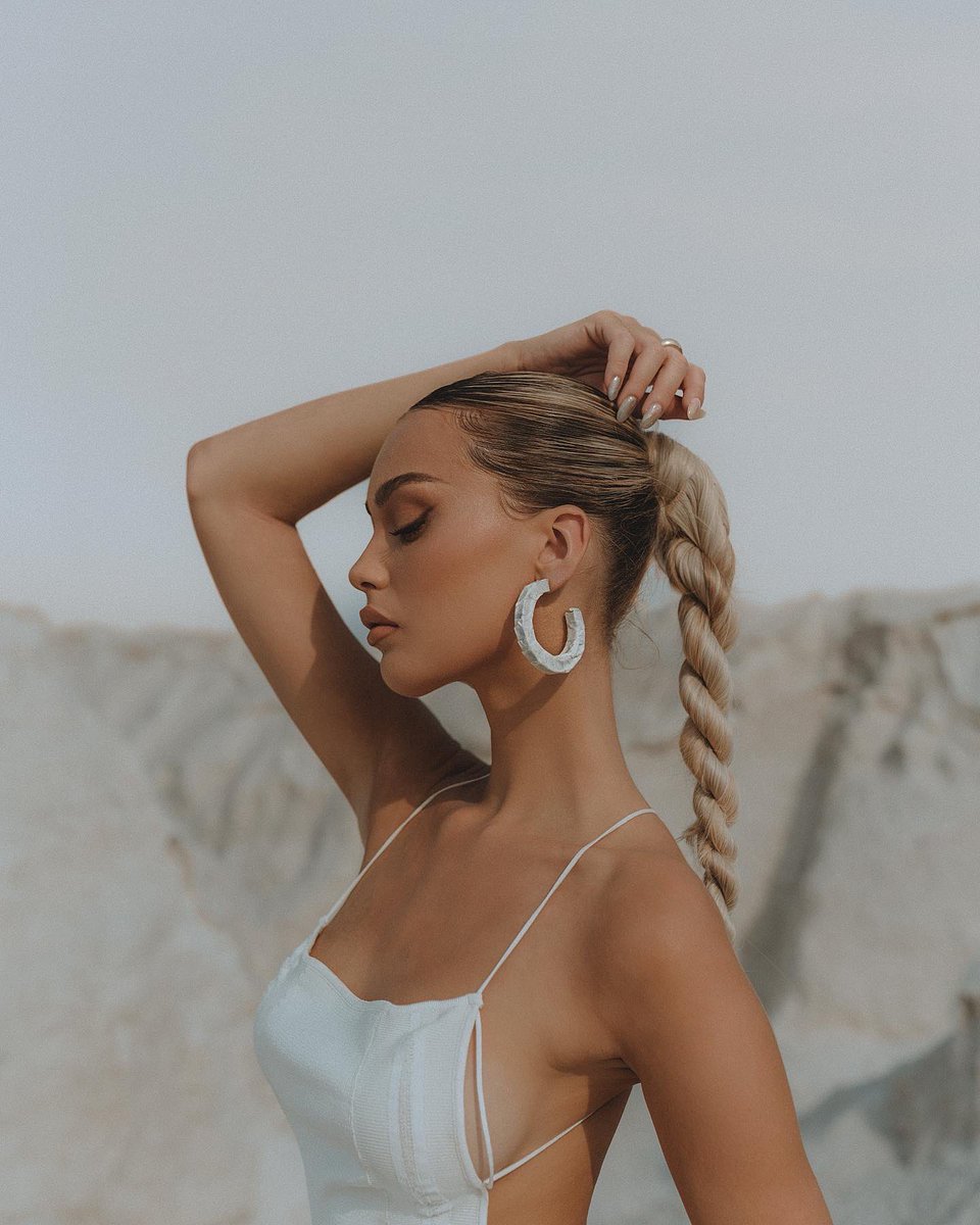 romaneinnc's tweet photo. JACQUEMUS. 
Mes meilleures photos jusqu’à présent https://t.co/j26UhAX6xM