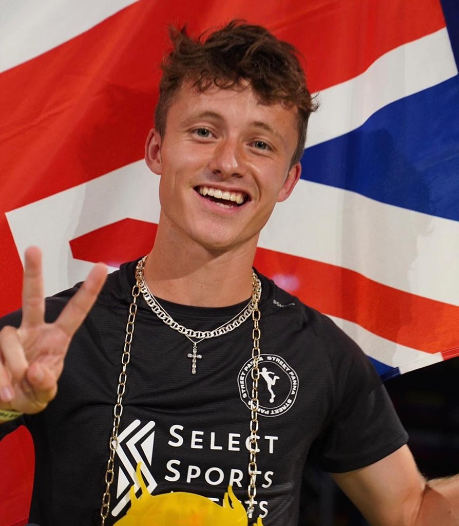 SelectSportsA's tweet image. Delighted to announce that our amazing Panna specialist Jack Downer aka @street_panna has only gone &amp;amp; won the @superballlive World Panna Championships 🏆💥⚽️

We were very proud to sponsor Jack who has battled his way back from a life threatening injury. Follow the king of panna!