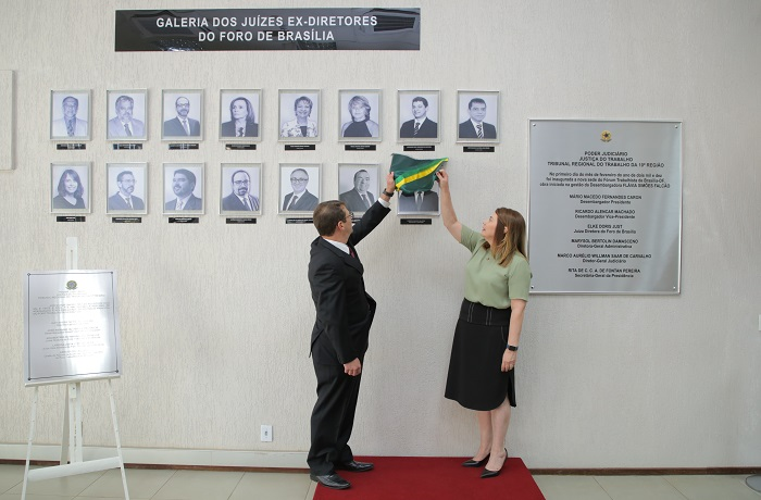 Cerimônia inaugura foto na galeria e reconhece atuação do juiz Rubens Curado no Foro de Brasília
trt10.jus.br/ascom/?pagina=…