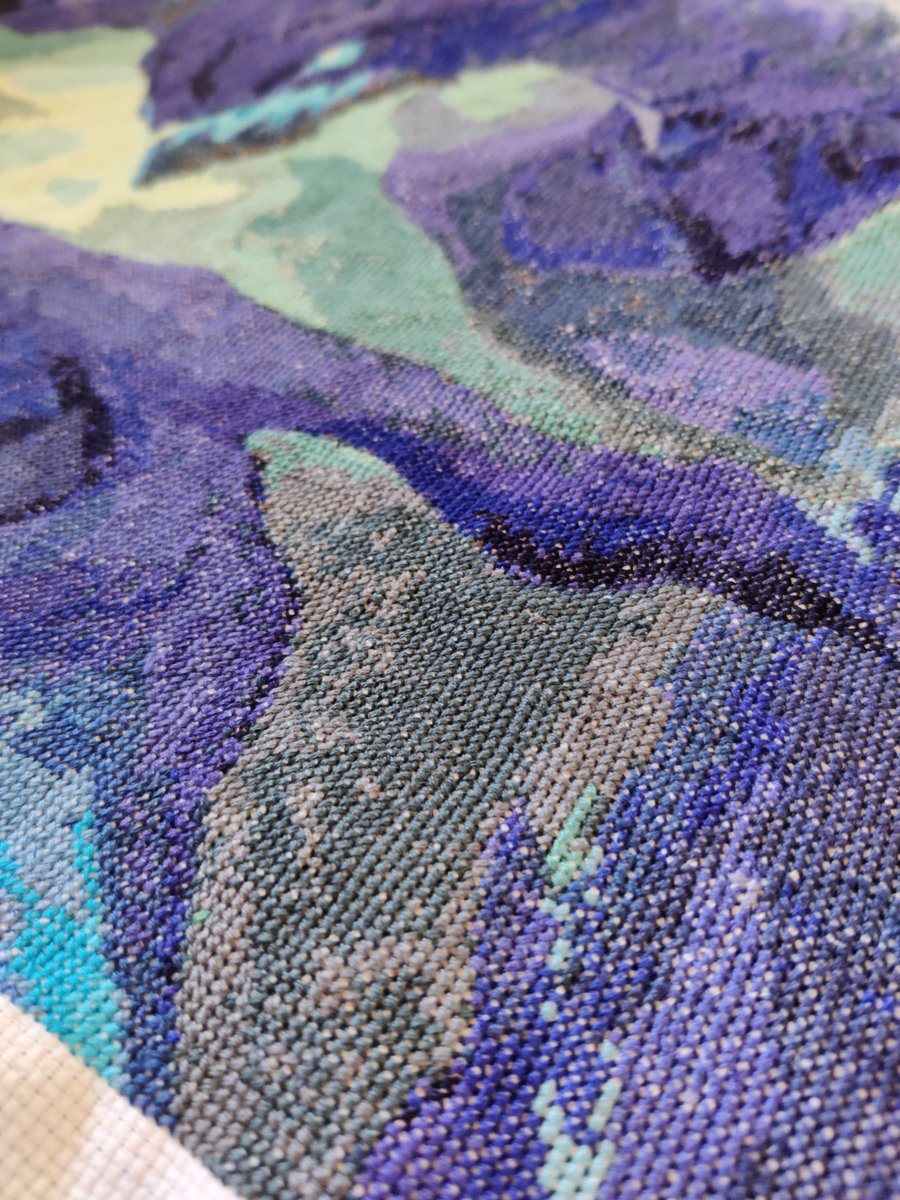 talesofsylvanis's tweet photo. Proud to announce we have finished the BIGGEST League of Legends cross stitch project ever made

May 22 2021 - August 17 2022
• 453 days
• 160 000 stitches (400x400)
• 51 colors https://t.co/XD3KEjWcs7