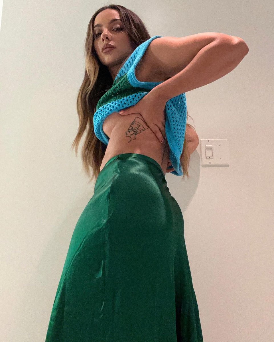 jadeisgodtier's tweet photo. HAPPY JADE DAY INDEED, YUP. https://t.co/8EjkxbPaxS