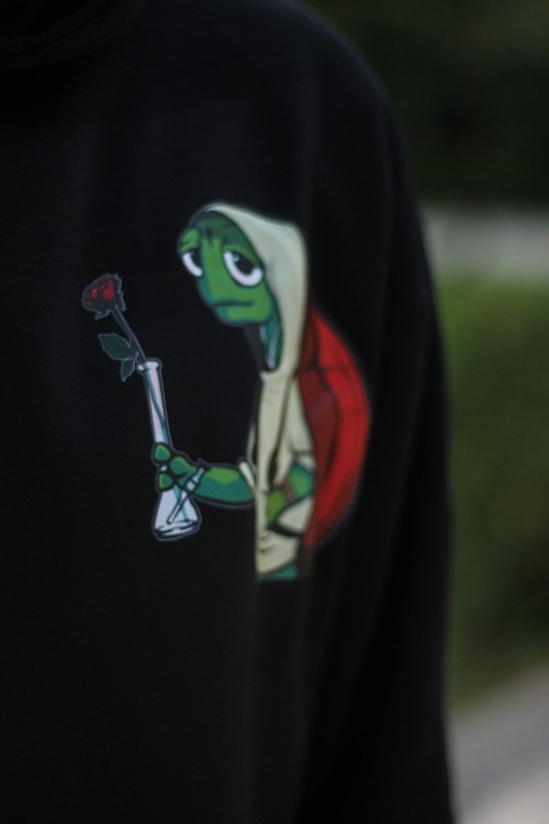 EFT_project's tweet photo. Merch for Legendary Turtles Holders with minted legendary turtle on it π’
In honor of this we want to have #NFT & #WLGIVEAWAY
π RT + π
π Tag 3 friends
π Join https://t.co/mvF2GVOBvB
Prizes:
π 1xNFT
π 100 WL
π°οΈ 48HRS
#SurfeTurtle #NFTGiveaway #Solana https://t.co/EE08qXqPw7
