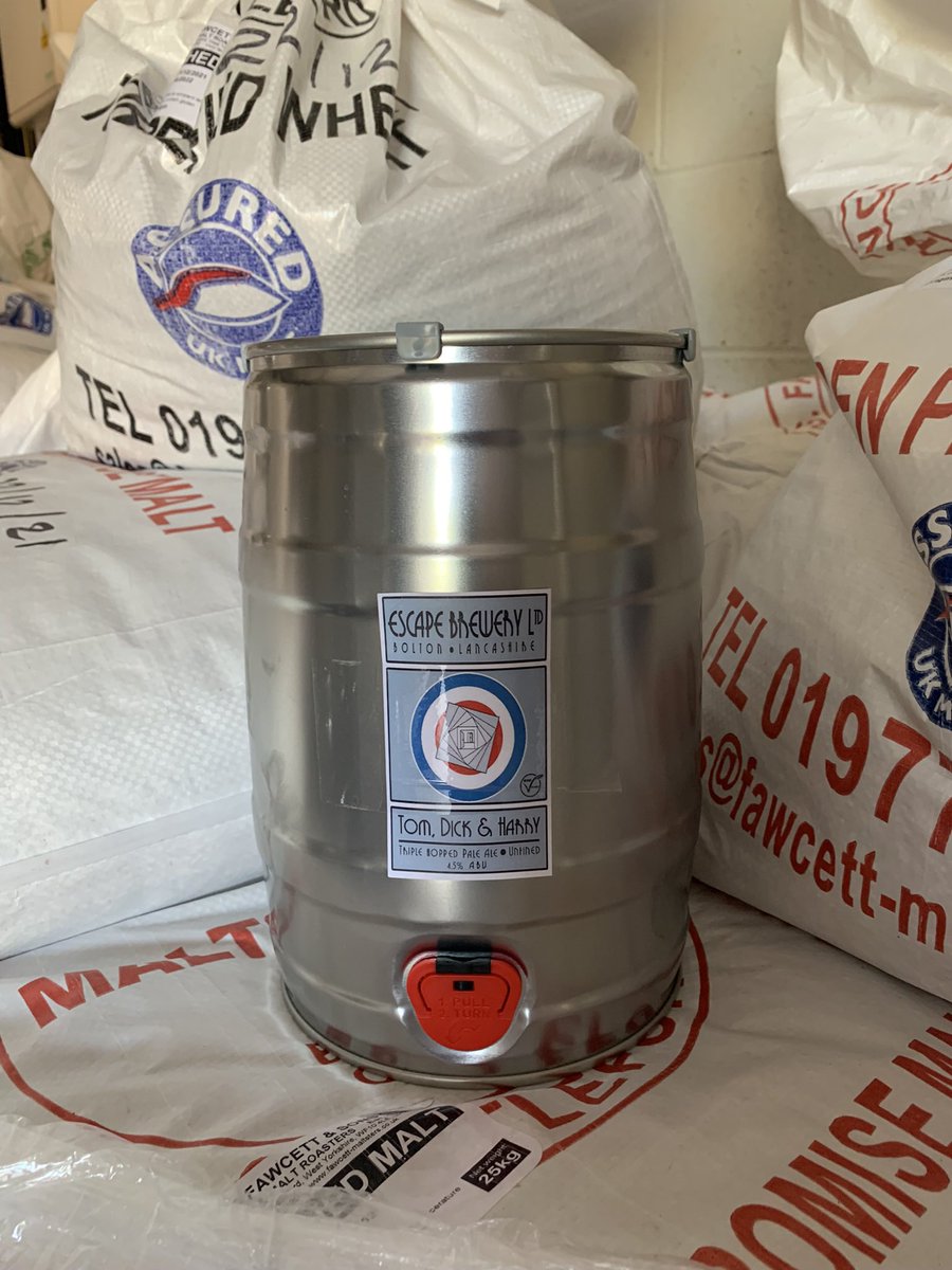 OldPO_Adlington's tweet photo. Roll up! Roll up! Get your mini casks!
You can now buy our very own @Escape_brewery mini casks direct from our bar! Just Β£23 each!
Our 5 litre mini casks are perfect for popping in the fridge at home & sharing with friends and family.
#Adlington #Chorley #RealAle #MiniCasks https://t.co/4TOSnsXyGd