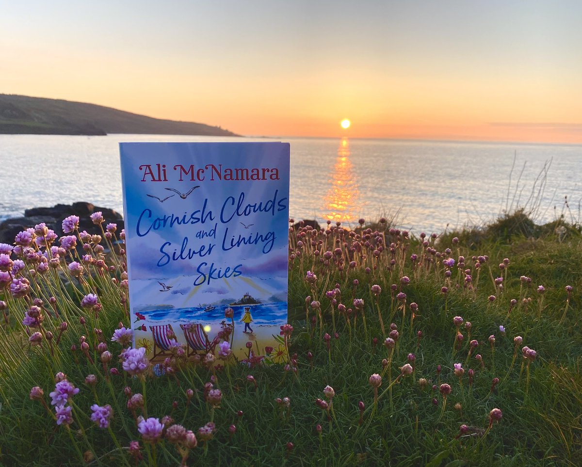 CLOUD NINE ⛅️

On the eve of publication I’m posting my favourite photo of the book.

This gorgeous photo was taken by my daughter during a beautiful sunset over Porthmeor beach in St Ives.

My new book ‘Cornish Clouds and Silver Lining Skies’ is out tomorrow! ⛅️

#CornishClouds