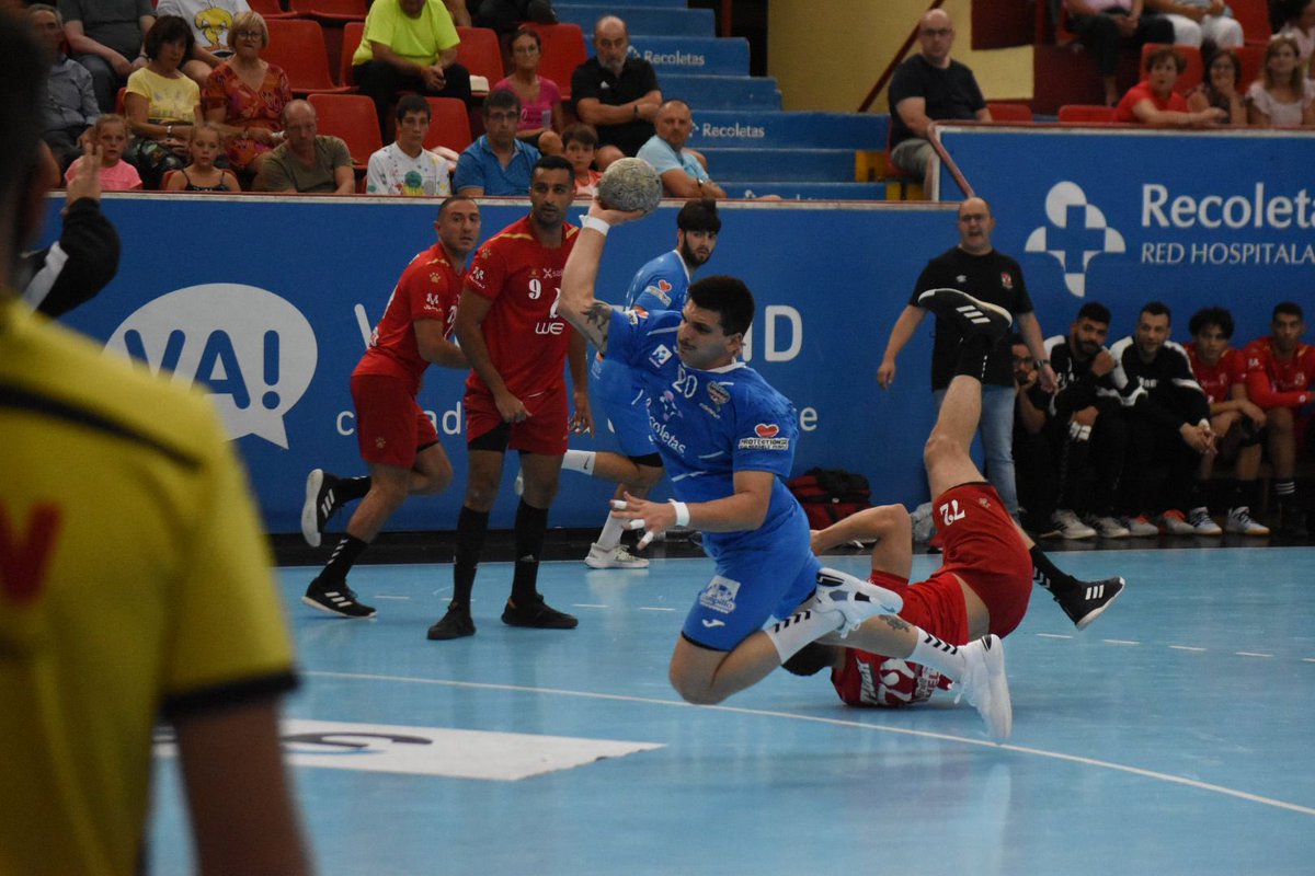 Recoletas Atlético Valladolid (@atlvalladolid) on Twitter photo ⏹Final del amistoso en Huerta del Rey
<a href="/atlvalladolid/">Recoletas Atlético Valladolid</a> 36 🆚 Al Ahly 43
#JuntosMerecemosSoñar #GladiadoresAzules ⏹Final del amistoso en Huerta del Rey
<a href="/atlvalladolid/">Recoletas Atlético Valladolid</a> 36 🆚 Al Ahly 43
#JuntosMerecemosSoñar #GladiadoresAzules