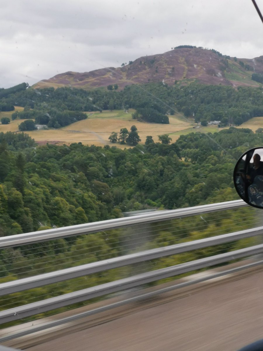 мєℓєиιє tweet media