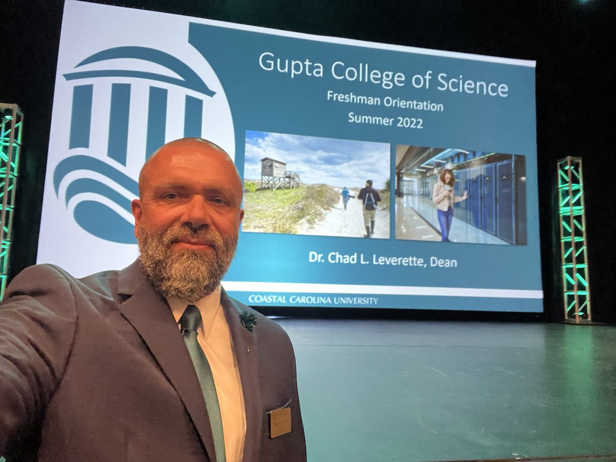 CCUScienceDean's tweet photo. About to welcome our FUTURE @CCUChanticleers Gupta College Science graduates ‼️Welcome to our largest freshmen class ever and their families‼️#MarineScience #MathStatistics #Chemistry #Biology #ComputingSciences #PhysicsEngineering #Psychology #STEMrising #STEM https://t.co/byOzlzezZd