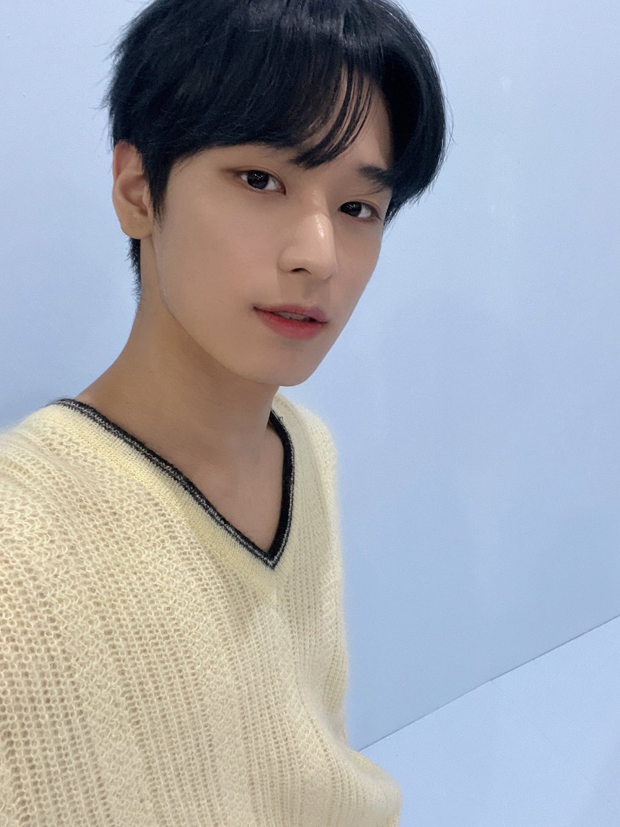 Juki115lee's tweet photo. 주연이의 레전드 셀카를 모아서 (ᵔ ᵔ)♪.*ﾟ https://t.co/FGooYSbaqy