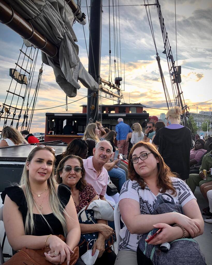 AndrisBatraks's tweet photo. Toronto Harbour #kajama boat tour @cruisetoronto https://t.co/ImAEcMEGFs https://t.co/EtBpjbdlBV