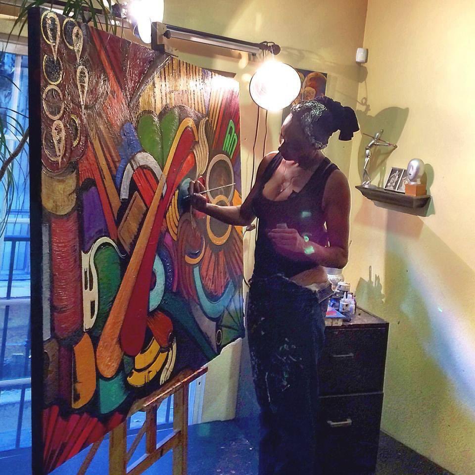 CJtheFineArtist's tweet photo. My #Art Journey #OTD
- a feature in #HuffPostArts 
One of “44 Stunning Art  Studios.. #Artists   ( Me here painting my “ #Infinito “, one of my favorite #paintings . Yes, I need order to create. #abstractart #abstractpainting #abstract https://t.co/PqFdtSDjNA https://t.co/NK8DwdPavK